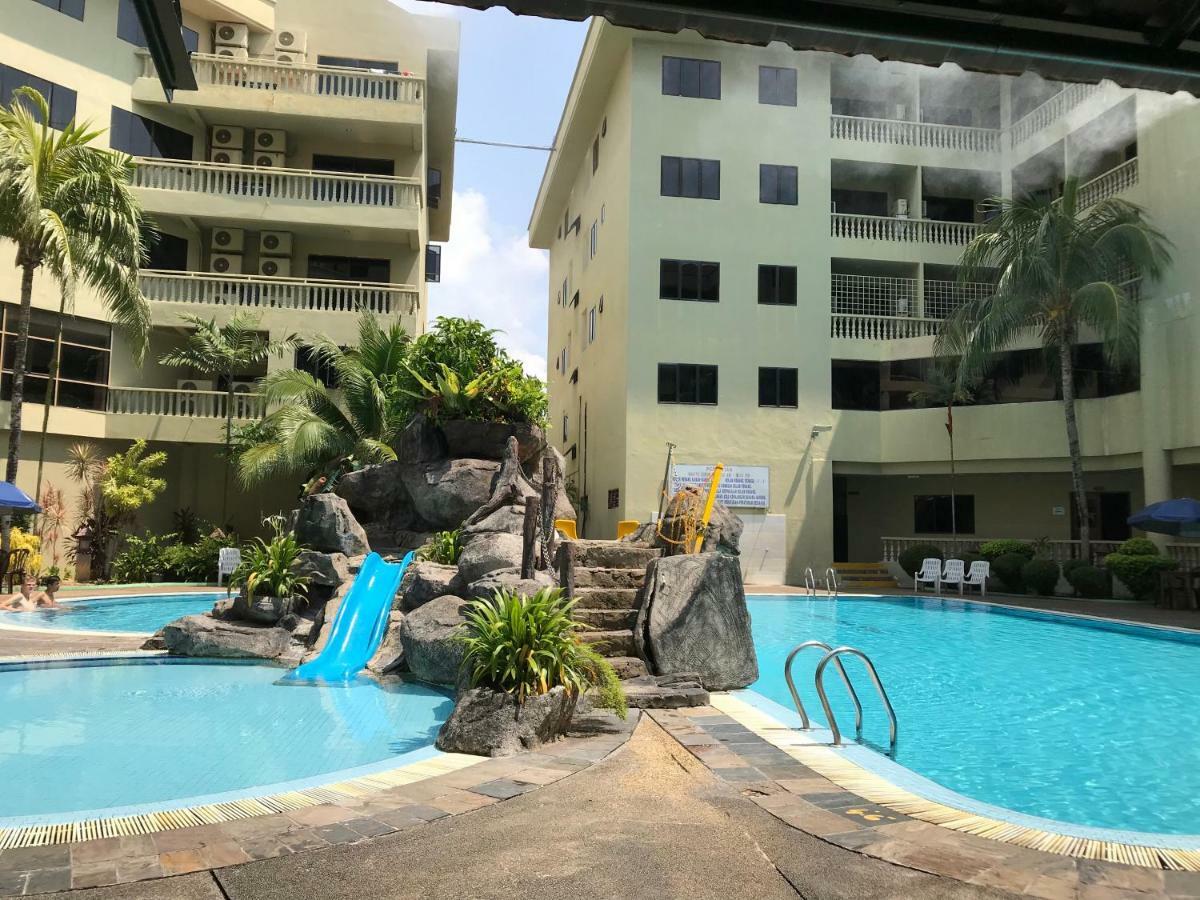 Coralbay Apartment Pangkor Island Pekan Pangkor Exterior photo